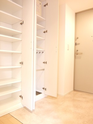 プライムアーバン笹塚の玄関|毎日通る玄関はこちらです