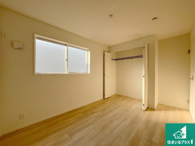 神戸市須磨区高倉台　第1期　新築一戸建ての洋室|収納スペースが充実しているので子供の成長に合わせてたくさん収納ができます！家族構成に合わせた様々な活用ができる収納！