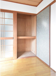 合川コーポ【キャッシュバック対象物件】の収納|専用の収納スペースです