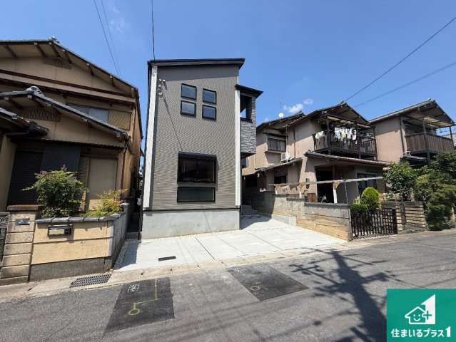 宇治市五ケ庄北ノ庄　新築一戸建ての外観|安心の10年保証！外観を美しく保ち、雨水で汚れを落とします！気になることがありましたら、お気軽にお問い合わせください！