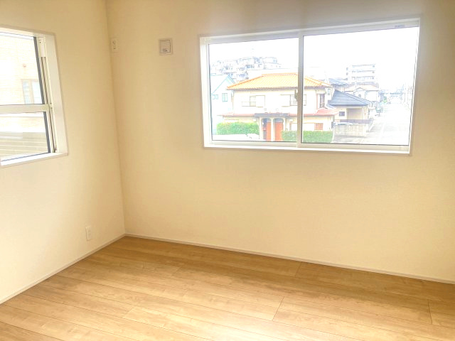ブルーミングガーデン前橋市龍蔵寺町　3号棟の洋室|２階洋室１です