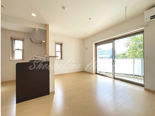 藤沢市弥勒寺２丁目の賃貸マンションの居間・リビング