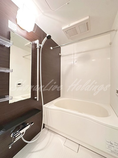 シャトーエミールの浴室