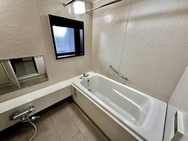 エンブレイス姫路下寺町の浴室