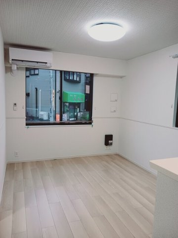 イーストフィールドⅡの居間・リビング|ゆったりとした居間です