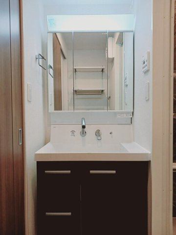 イーストフィールドⅡの洗面所|使いやすい洗面所です