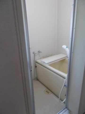 垂水高丸住宅５号棟の浴室