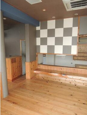 守山市木浜町の店舗事務所の内装