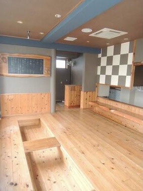 守山市木浜町の店舗事務所の内装