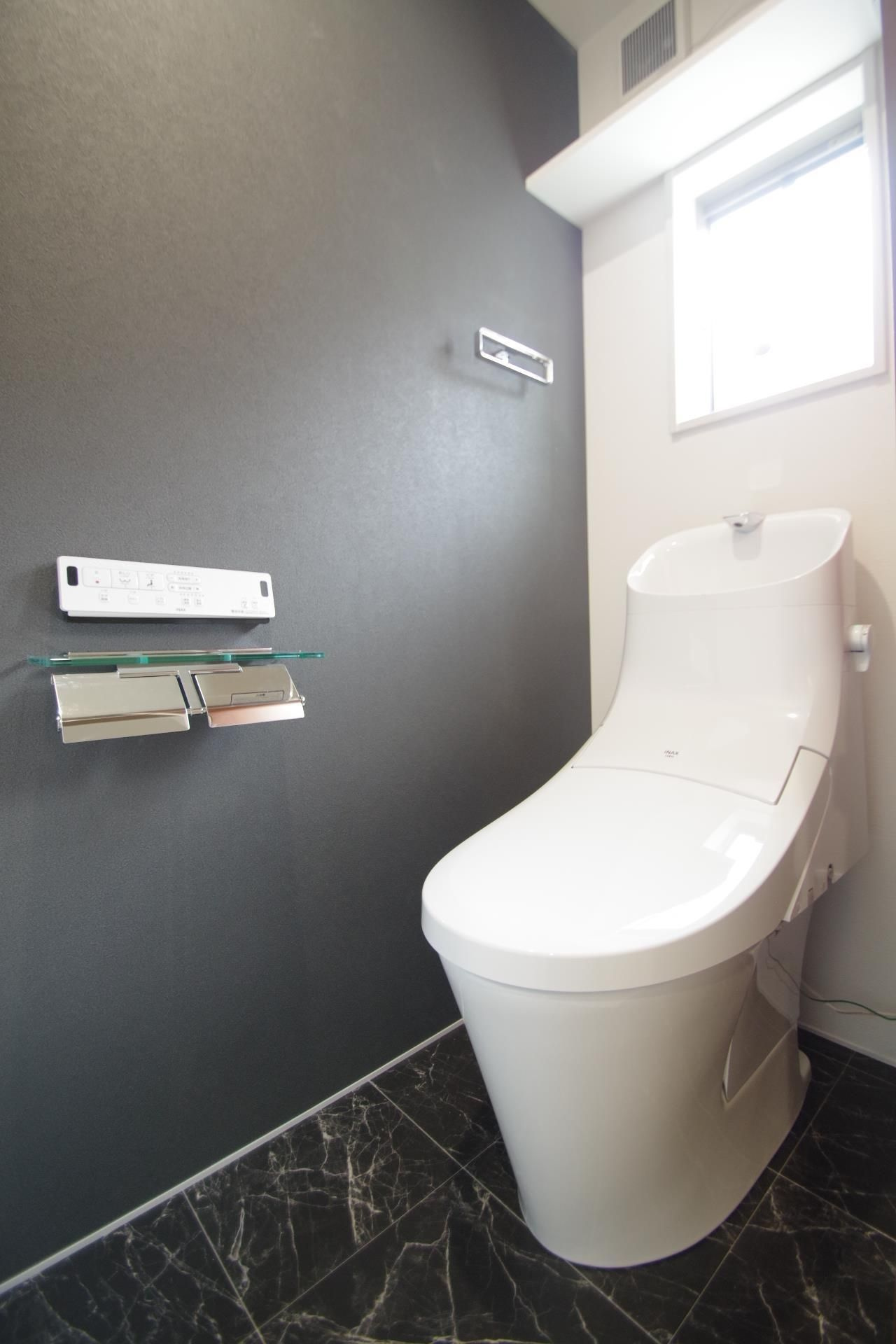 熊本市中央区水前寺４丁目の一戸建てのトイレ