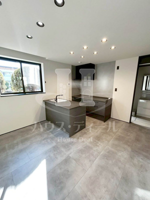 【内装】 | Hale Luana | 明るい室内です