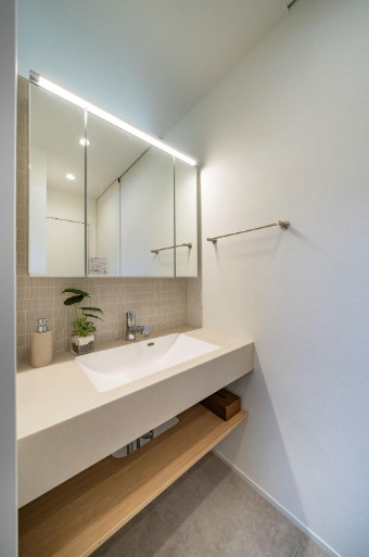 阿久比町大字宮津　エコタウン宮津E-8区画の独立洗面台|（2025.5撮影）
※掲載の家具・小物等は含まれておりません。写真はイメージです。