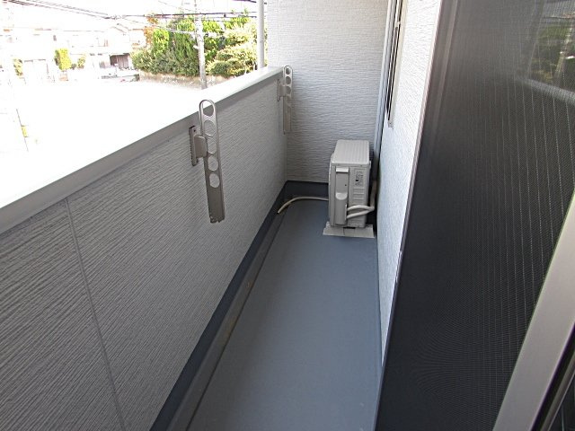 ナウハウス山本のバルコニー|バルコニーからの眺めを楽しみながら食事をしませんか