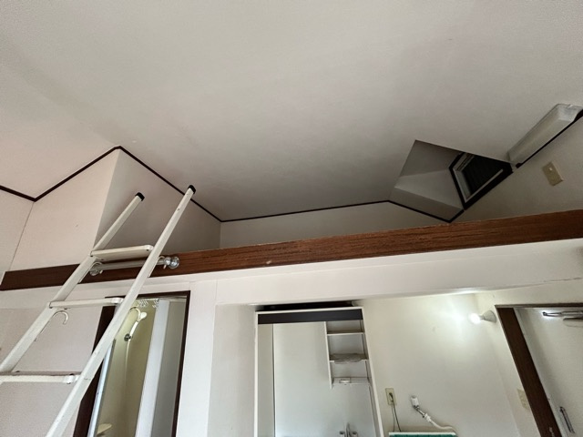 三鷹市牟礼３丁目のアパートの内装|清掃前です