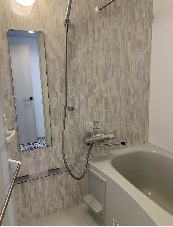 ソルナクレイシア桜新町　築浅　礼金0　メゾネットの浴室