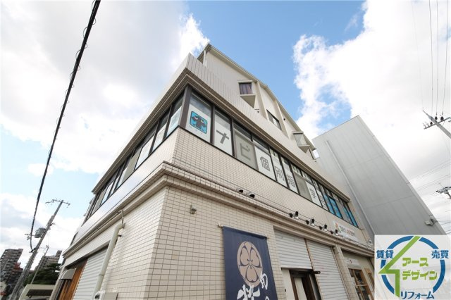 第二井住ビルの外観