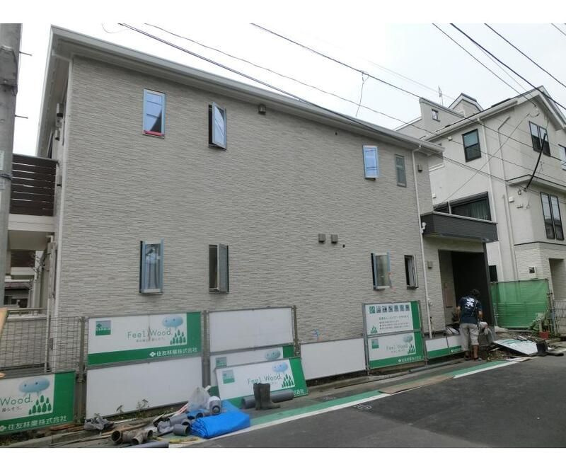 ロータスハウスの玄関
