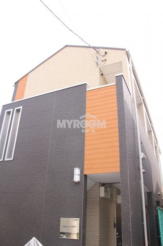 ル・メゾン中野新橋のエントランス|サイディングボード