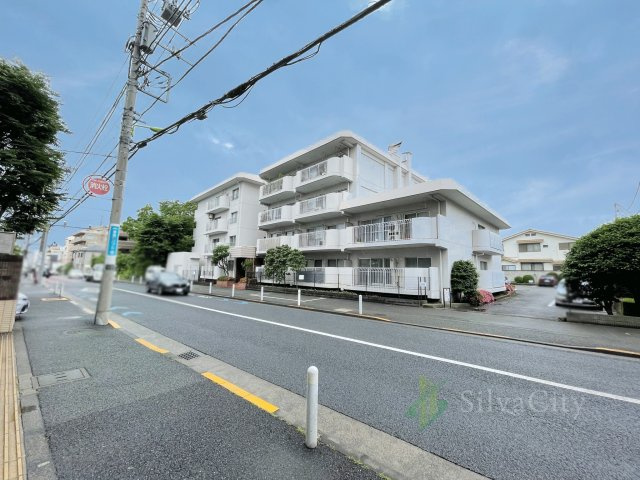 上用賀スカイマンションの外観