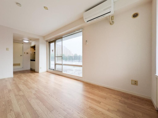 【内装】 | ブルンネン国立５０