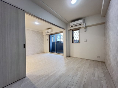 【洋室】 | スプランディッド梅田WEST