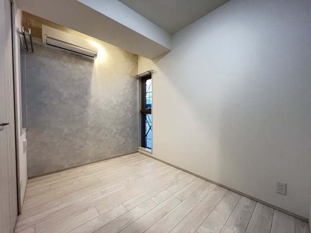 スプランディッド梅田WESTの洋室