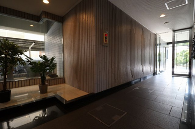 【エントランス】 | ティピカルタルミ