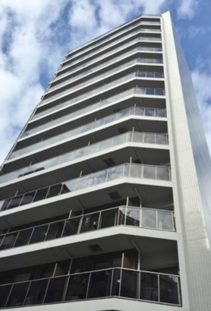 港区新橋５丁目の賃貸マンションの外観