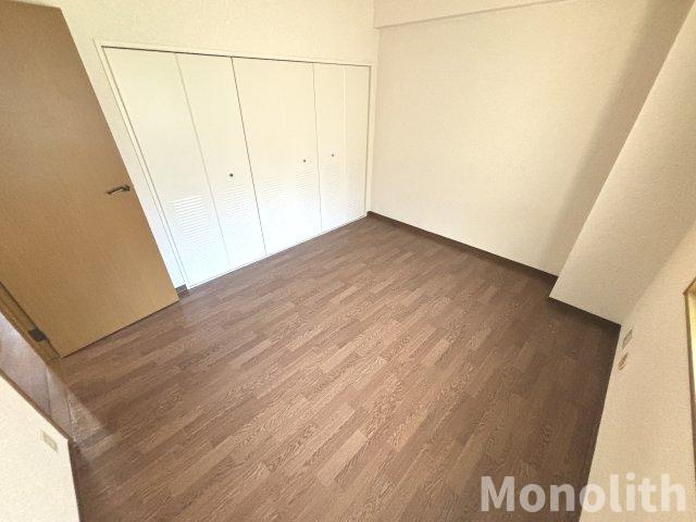 ラフォレグラースの洋室