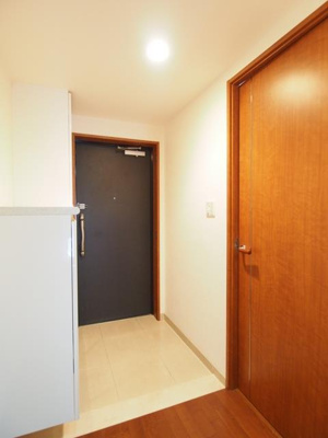 【玄関】 | ファミール羽衣公園前