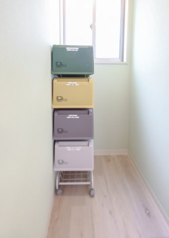 わんにゃんハウス国分寺のその他共用部分|白を基調にした廊下。清潔感ある共有部分にしたく、白を基調にした廊下としました。