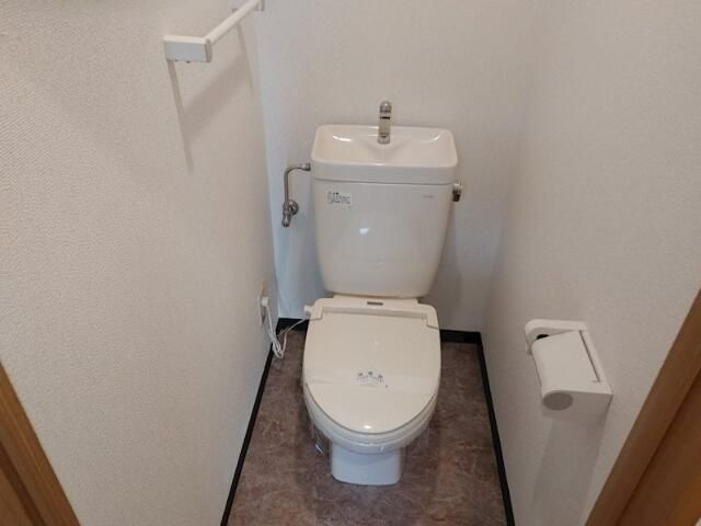 スカイコート目白台のトイレ