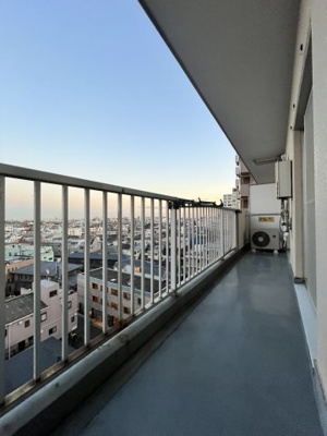 【バルコニー】 | CRESCENT COURT 大森 | 落ち着いた時間を過ごせるバルコニーです