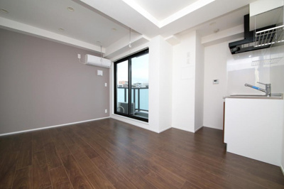 【寝室】 | エストゥルースプラス押上 | 内装は落ち着いています