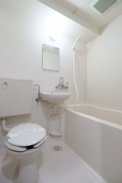 フロール巣鴨の浴室