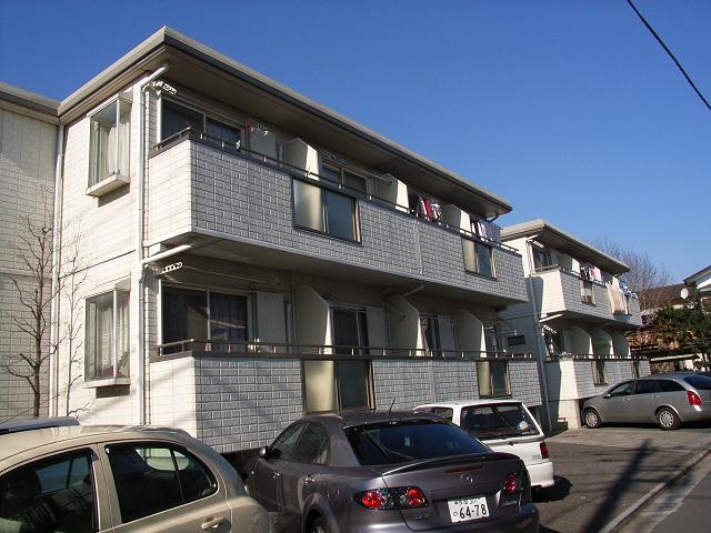 武蔵野市境南町３丁目のアパートの外観
