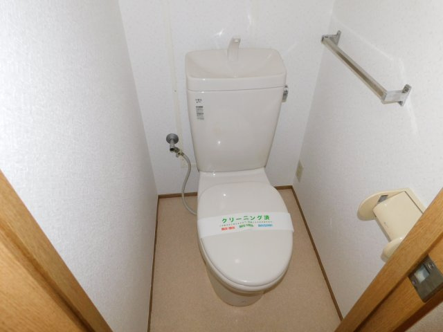 武蔵野市境南町３丁目のアパートのトイレ