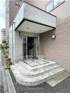 【エントランス】 | プリムヴェールハイム | エントランスです