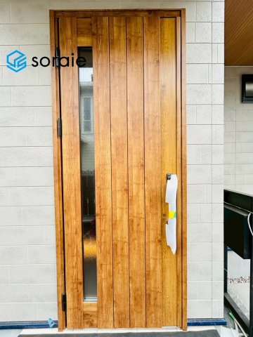 所沢市狭山ヶ丘2丁目　全1棟　新築戸建の玄関|2/24　撮影