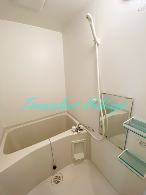 ハーミットクラブハウス追浜ヒルズの浴室|風呂トイレ別