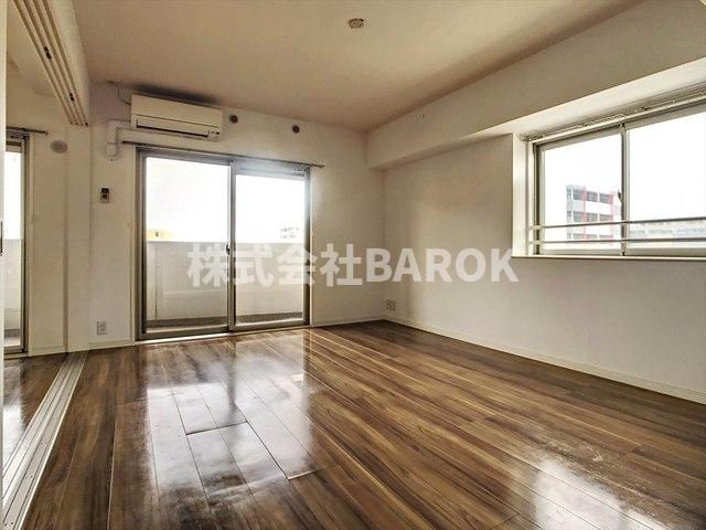 バルセロナ箱崎の居間・リビング