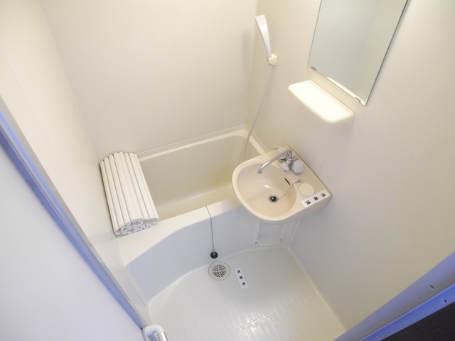 フォーサイト千歳の浴室