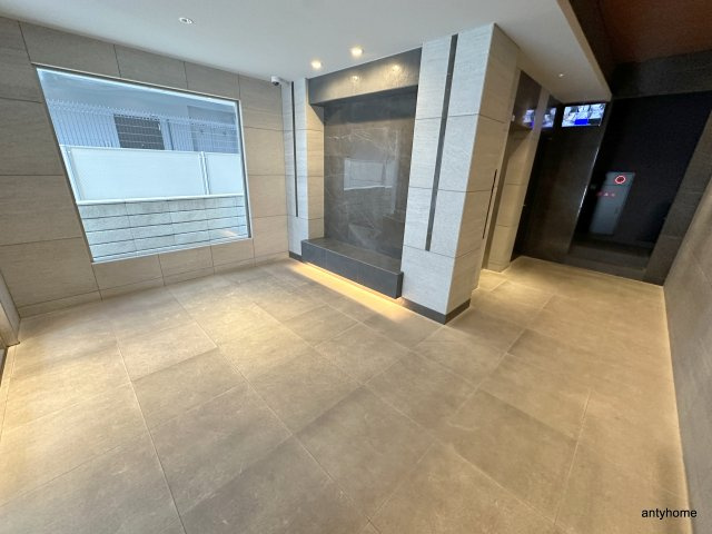 Gioia Nambaのロビー