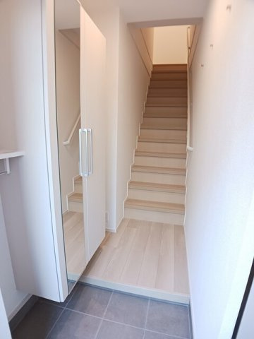 シエロガーデン柏崎Ａの玄関