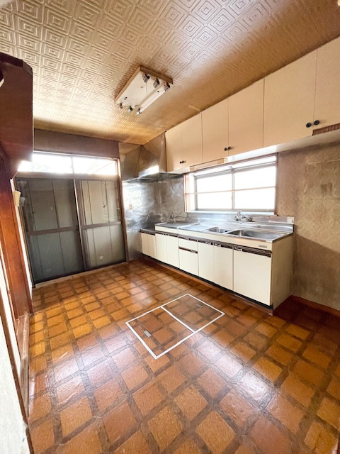 【中古】狭山市笹井２丁目中古住宅のキッチン|ダイニングキッチン