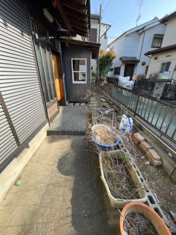 【中古】狭山市笹井２丁目中古住宅の庭