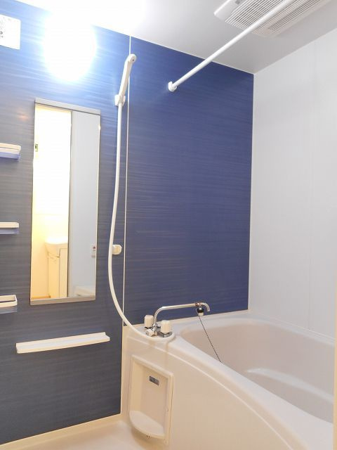 アヴェニューＢの浴室