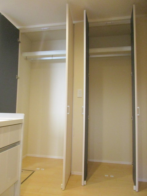 Ｅｓｐｅｒａｎｚａ　エスペランサの内装|★キッチン横のクローゼット★