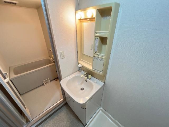 Ｋ’Ｓ　小野の洗面所|洗髪洗面化粧台