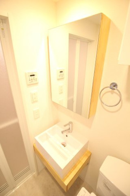 【洗面所】 | SERENITE三宮